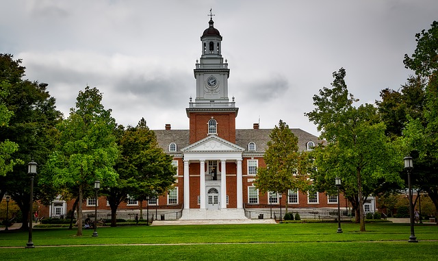 Johns Hopkins Uiversity in Baltimore seen from front.